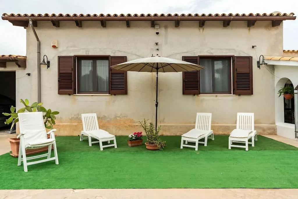 Villa Silvana Mazara del Vallo 0*,